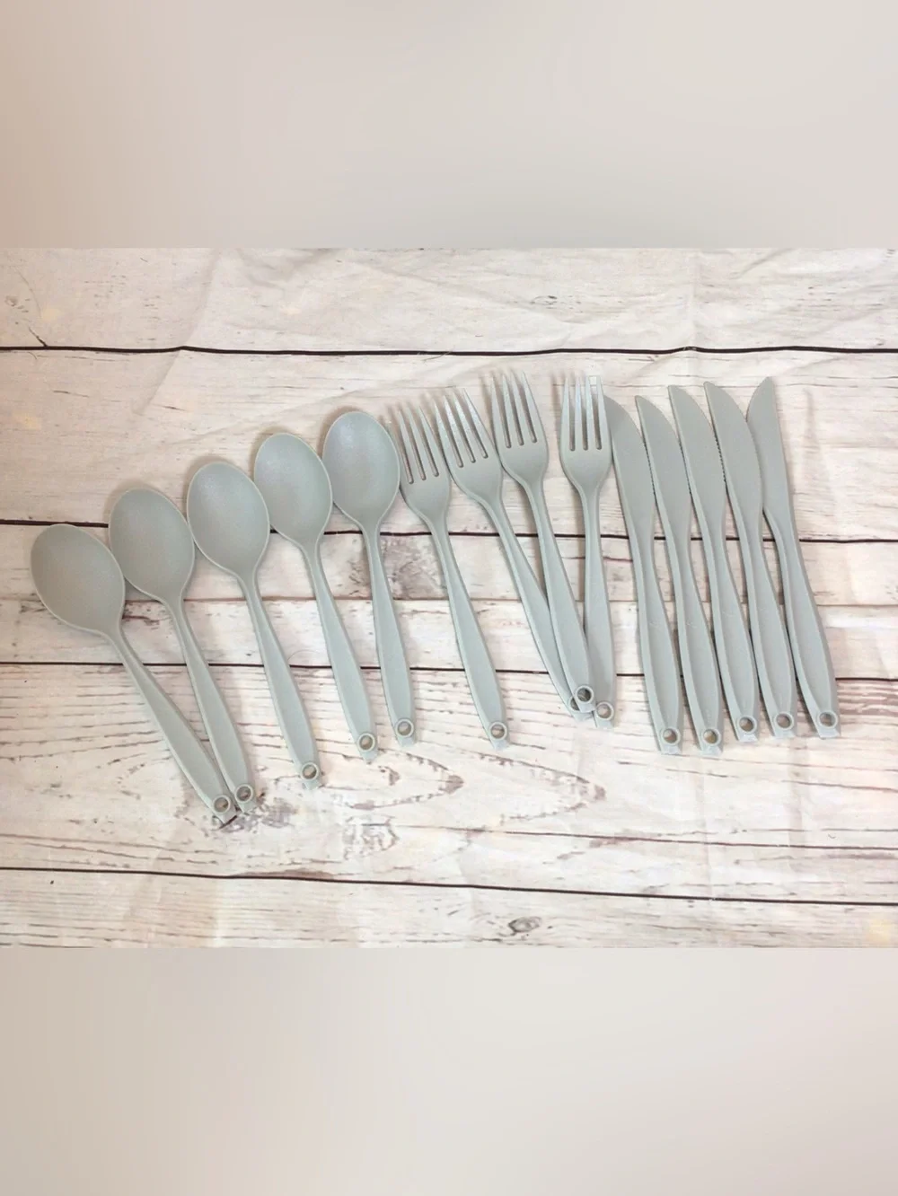 Vintage Camping Picnic Dinnerware Set 32pc Plastic Trays Mugs Bowls Cups Utensil
